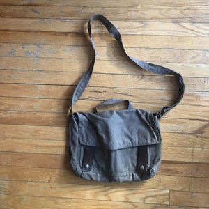 Moop Messenger Bag